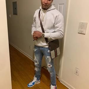 Meet your Posher, Omar